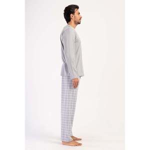 Ensemble pyjama pour homme à col rond et manches longues avec poches - Product Image 3