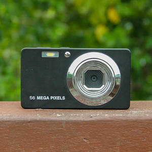 Meilleur appareil <span class=keywords><strong>photo</strong></span> numérique CMOS 8MP format carte OEM pour étudiants, prise de vue simple avec filtres rétro - Product Image 1