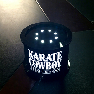 Glorificateur de bouteille de champagne en acrylique LED personnalisé en usine |   Support d'affichage lumineux pour bouteilles pour bar et boîte de nuit - Product Image 1