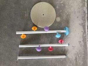 Appendiabiti per Bambini Colorato a Forma di Albero con Base Rotonda Stabile e Ganci Multipli, Stand Autoportante per Vestiti per Camera da Letto e Asilo Nido - Product Image 6