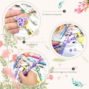 Amusant et personnalisable pour les stylos : Ajoutez une touche de personnalité avec des breloques en PVC détachables - Fleurs et papillons - Product Image 3