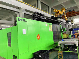 Machine de moulage par injection bicolore en plastique de bureau d'<span class=keywords><strong>occasion</strong></span> Engel <span class=keywords><strong>import</strong></span>é <span class=keywords><strong>europ</strong></span>éen 11000T/petites pièces structurelles - Product Image 5