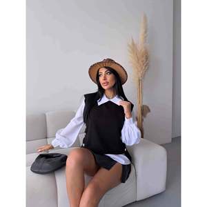 เสื้อถักลายละเอียด - สีดำ - Product Image 2