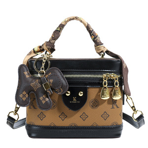 Sac à main décontracté pour femmes en cuir PU élégant de grande capacité, imperméable, à fermeture ouverte, à bandoulière - Product Image 5