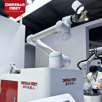 Chariot robotisé flexible et collaboratif pour la pulvérisation, unité de revêtement mobile autonome pour la finition des surfaces des pièces sur site