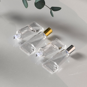 Flacons roll-on carrés transparents <span class=keywords><strong>de</strong></span> 10 ml avec bouchon doré, rouleau en métal, matériau en verre, bille <span class=keywords><strong>de</strong></span> roulement, huile essentielle, flacon roll-on transparent - Product Image 2