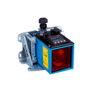 Sensor Láser Sick DL100-21AA2112, 0.15-100m, IP65, Precisión de 2mm, 18-30V, para Posicionamiento Industrial, Ultra Largo Alcance 100m - Product Image 1