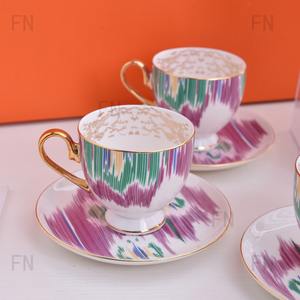 European Luxury 15pcs Fine Bone China Gold Rim Dinnerware Set <b>Sustainable</b> Ceramic Coffee Tea Sets for Weddings Home Decor - Product Image 4