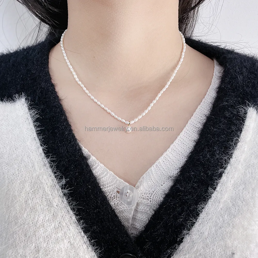 Vente en gros, collier de perles d'eau douce en or véritable, collier de perles de riz véritable, collier ras du cou de perles de sirène pour femmes