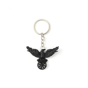 Llavero Vikingo Retro con Runa de Cuervo Negro, Estilo Nórdico Noruego, Gótico Místico Vintage, Llavero Místico Vikingo con Águila - Product Image 6