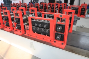 Mesin pembentuk braket fotovoltaik (<span class=keywords><strong>PV</strong></span>) - Product Image 5