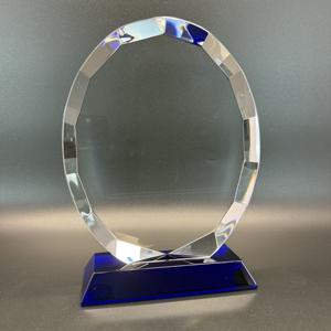 निर्माता थोक खाली स्पष्ट क्रिस्टल ट्रॉफी अनुकूलित लोगो लेजर उत्कीर्णन क्रिस्टल ग्लास ट्रॉफी पुरस्कार - Product Image 4