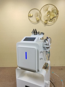 เครื่องไฮโดรเดอร์มาเบรชั่น 7 in 1 สำหรับดูแลผิว รวมถึงการกำจัดไฝด้วยระบบไฮโดร เหมาะสำหรับร้านเสริมสวยและการใช้งานส่วนตัว - Product Image 6