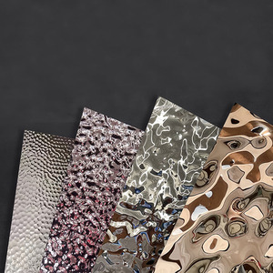 Azulejos de techo Paneles de techo de cascada Tablero de techo de aluminio barato de color chapado interior decorativo - Product Image 1