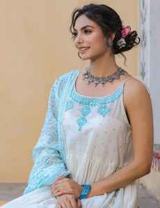 Nouveau dernier concepteur imprimé rayonne Kurti avec Dupatta ensemble pour toutes les occasions vêtements de mariage et fêtes porter pour les femmes - Product Image 3