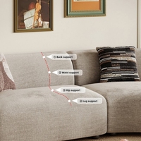 "Canapé de salon moderne en flanelle Chesterfield avec design incurvé et rembourrage en éponge"