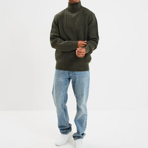 Suéter Versátil para Hombre con Cuello Camionero a Rayas, Transpirable, Hecho con Mezcla de Poliéster Premium, Comodidad Durante Todo el Día, Estilo Casual Refinado - Product Image 6