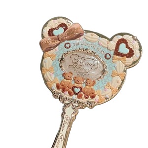 Miroir cosmétique rond à main Sweetie Bear, éclairé et élégant, à suspendre, de la collection Flower Knows, vente en gros - Product Image 6