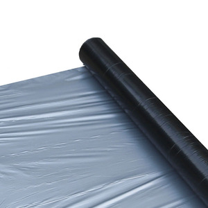 Film de paillis anti UV Film de contrôle de l'herbe Film de paillis biodégradable agricole en plastique noir/argent pour fraise - Product Image 4