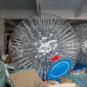 Mùa Hè Phổ Biến Con Lăn Nước Bóng Người Lớn <span class=keywords><strong>Inflatable</strong></span> Đồ Chơi Nước Bể Bơi Khổng Lồ <span class=keywords><strong>Zorb</strong></span> Bóng Để Bán - Product Image 4