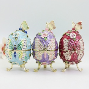 SHINNYGIFTS Faberge moderno ovalado huevo de Pascua esmalte caja de baratija pintado a mano patrón de mariposa decorativo con bisagras Almacenamiento de joyas - Product Image 5