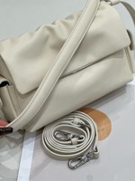 Tas Selempang Wanita Kulit Sapi Asli Label Pribadi Khusus, Model Musim Dingin, Ritsleting, Tali Tunggal, Elegan, Saku Samping Berkerut