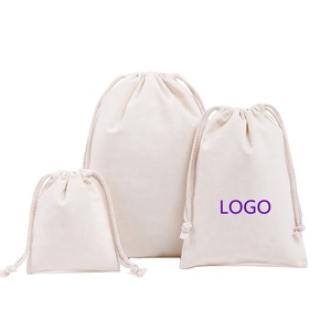 Pochette cadeau en toile de coton bio recyclé, fond plat, sac à cordon doux et organique avec poignée en corde, personnalisable - Product Image 1