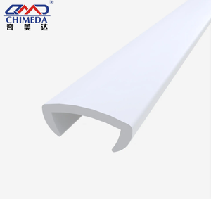 <span class=keywords><strong>Bande</strong></span> <span class=keywords><strong>de</strong></span> bordure souple en forme <span class=keywords><strong>de</strong></span> U Fabriquée en usine <span class=keywords><strong>Bande</strong></span> <span class=keywords><strong>de</strong></span> bordure souple autocollante en PVC pour la fermeture des bords - Product Image 4