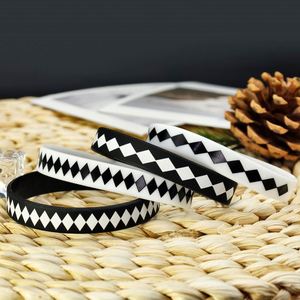 Pulsera de Silicona a Cuadros Blancos y Negros, Pulsera de Identificación para Conciertos, Festivales, Fiestas y Eventos - Product Image 3