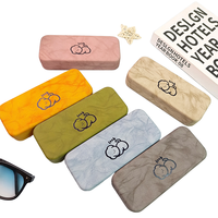 Étuis à lunettes en fer simples et à la mode haut de gamme avec étui en cuir PU personnalisable en forme de rectangle et impression de logo