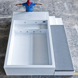 Piscine Intérieure Moderne en Fibre de Verre Blanche, Durable et Innovante, avec Fenêtre en Verre Acrylique Mini pour Jardin et Maison - Product Image 4