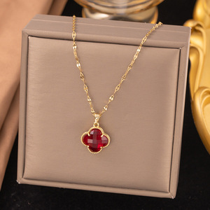 Conjunto de Collares Minimalistas Chapados en Oro con Colgantes de Corazón, Chile y Sol para Mujer, Uso Diario - Product Image 2