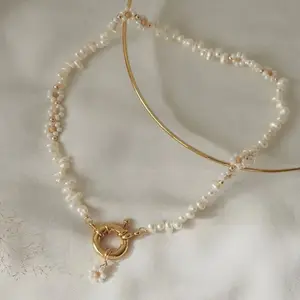 Pulsera con collar de perlas barrocas de diseño único, exquisita pulsera, cuentas de arroz simples, conjunto de joyería con flores pequeñas