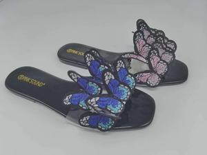 Kim Kardashian soutient la vente directe de ces mêmes jolies sandales et pantoufles pour femmes à motif papillon - Product Image 4