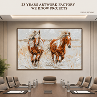 Peinture artisanale en impasto épais, bas-relief de cheval brun en gros plan, grande œuvre murale pour salle de réunion d'hôtel, personnalisable en gros