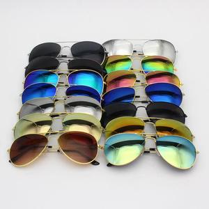 نظارات شمسية جديدة للرجال والنساء نظارات شمسية غير رسمية مخصصة طيار للطيران نظارات شمسية للقيادة في الهواء الطلق - Product Image 1