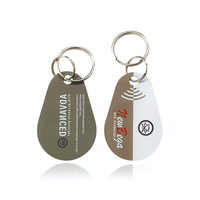 Porte-clés à puce RFID en PVC personnalisable 13.56 MHz NFC Chip KeyFob avec mini étiquette en époxy Carte de contrôle d'accès