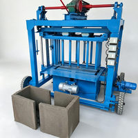 Machine à fabriquer des briques au Rwanda avec un design compact, avantageuse pour la fabrication locale de briques