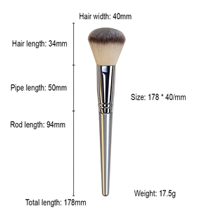 แปรงปัดแก้มทรงใหม่ แปรงปัดแป้งฝุ่นขนาดใหญ่ ขนแปรงนุ่มฟู รุ่นซิลเวอร์ ด้ามไม้ แปรงแต่งหน้า - Product Image 6