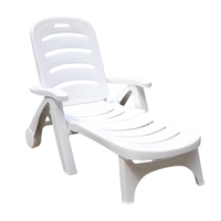 Piscine mobilier d'extérieur chaises de plage chaises longues en plastique