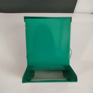 Mangeoire en acier pour petits animaux avec couvercle Tamis Boîte d'alimentation inférieure pour animaux de compagnie Lapins cobayes et autres animaux de taille similaire - Product Image 3