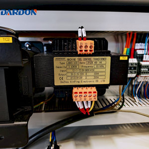 Prensa Hidráulica 50% Más Eficiente Energéticamente con Bombas Variables PDS225-4100 para Chapa Metálica - Product Image 4