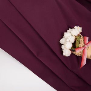 قماش سوفت شيل مقاوم للماء 100D قابل للتمدد في 4 اتجاهات، مصنوع من البوليستر المنسوج مع السباندكس ومغطى بطبقة TPU، 100% بوليستر مع طبقة من الصوف القطبي، قماش ثلاثي الطبقات - Product Image 3