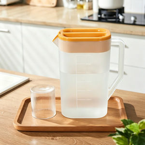 Carafe à eau en plastique PP haute transparence avec couvercle pour boissons froides, usage festif, 1,5L 2L 3L - Product Image 3