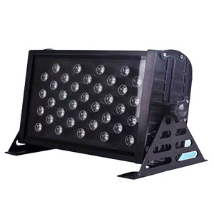 Projecteur LED 450W RGBW avec télécommande, large faisceau, corps en aluminium, montage en surface, 150 puces LED COB, garantie de 3 ans - Product Image 1