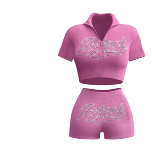 Nuovi Arrivi <span class=keywords><strong>Donna</strong></span>: Completo Sportivo 2 Pezzi con <span class=keywords><strong>Pantaloncini</strong></span> Corti Sopra il Ginocchio e Giacca Harrington con Dettagli a Nastro e Motivo Ricamato - Product Image 3