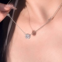 Chaîne d'usine de Offre Spéciale plaqué or accessoires de bijoux de mode princesse coupe zircon collier de diamants à la mode