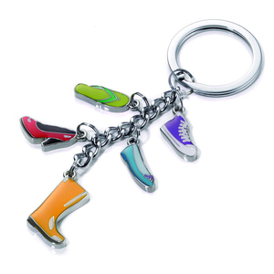 Porte-clés de <span class=keywords><strong>chaussures</strong></span> de sport 3D en métal doré moulé sous pression, cadeaux uniques personnalisés, vente en gros - Product Image 1