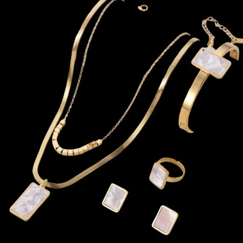 Wholesale Geometric Square Shell Pendant Vintage Necklace Women's Accessories Jewelry Set