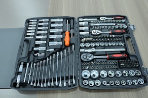 216-teiliges Professionelles Kfz-Steckschlüssel-Set 1/4 3/8 1/<span class=keywords><strong>2</strong></span>" Umschaltknarre Ratschenschlüssel Auto-Reparatur Mechaniker Handwerkzeug-Koffer - Product Image 6